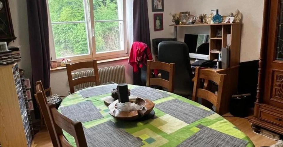 Immeuble locatif de 4 appartements à vendre à Charmoille