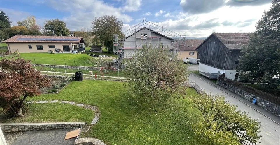 Bâtiment de deux logements et atelier situé à Bonfol