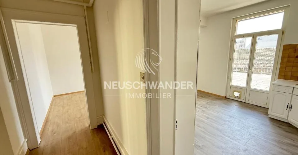 À vendre à Moutier immeuble de 1 commerce et 3 appartements