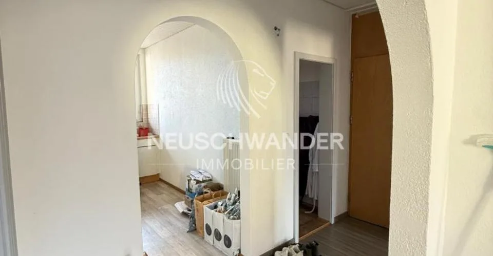À vendre à Moutier immeuble de 1 commerce et 3 appartements
