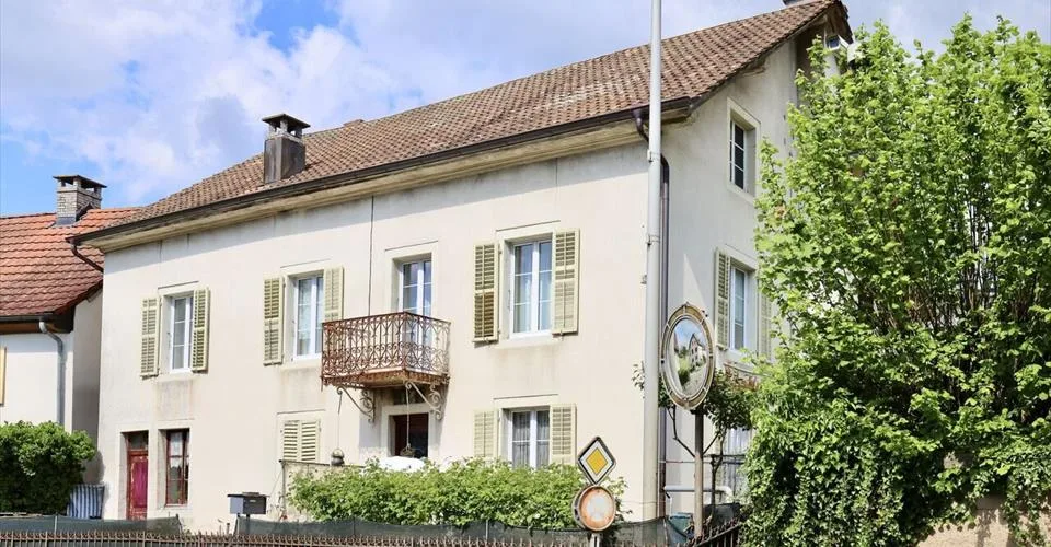 À Boncourt à vendre immeuble de rendement de 3 unités locatives