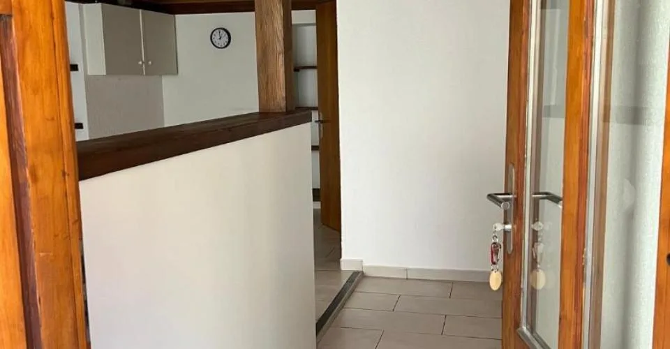 Immeuble de rendement de 4 logements et 1 commerce à vendre