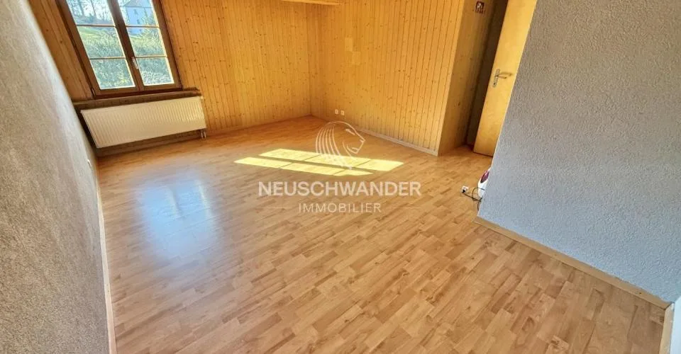 Bâtiment de 2 appartements et 1 grange à vendre à Courchapoix – photo 4 sur 13