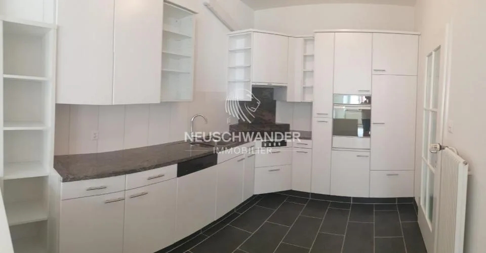 Immeuble de rendement avec 4 appartements et 1 restaurant à Delémont