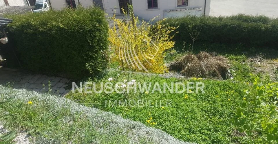 Immeuble locatif de 4 appartements et jardins privés à Courtemaîche – photo 3 sur 13