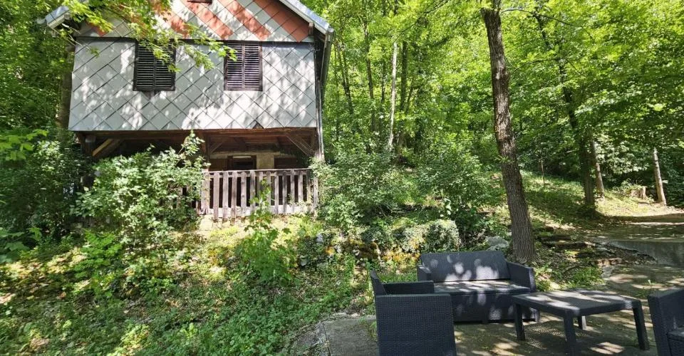 À Moutier à vendre immeuble de rendement de 5 appartement