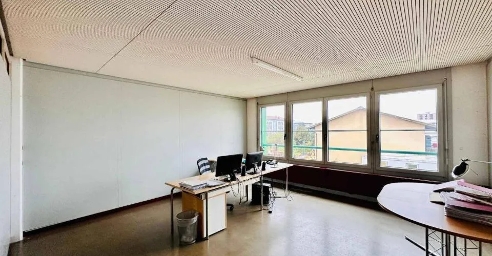 Surface de bureaux de 350 m² à vendre à Nyon