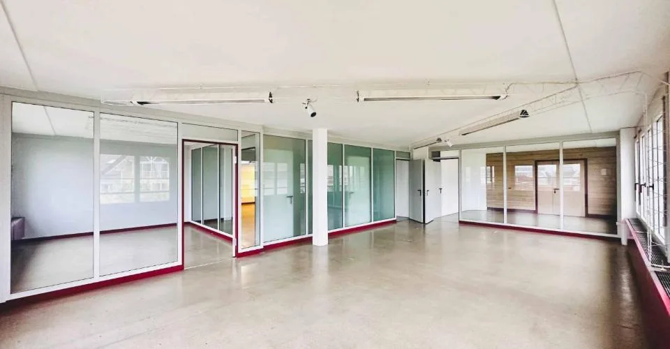 Surface de bureaux de 350 m² à vendre à Nyon