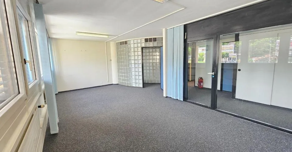 Achetez Vaud bureaux à Renens moins cher qu'un loyer et-ou profitez d'une rentabilité à +7%!