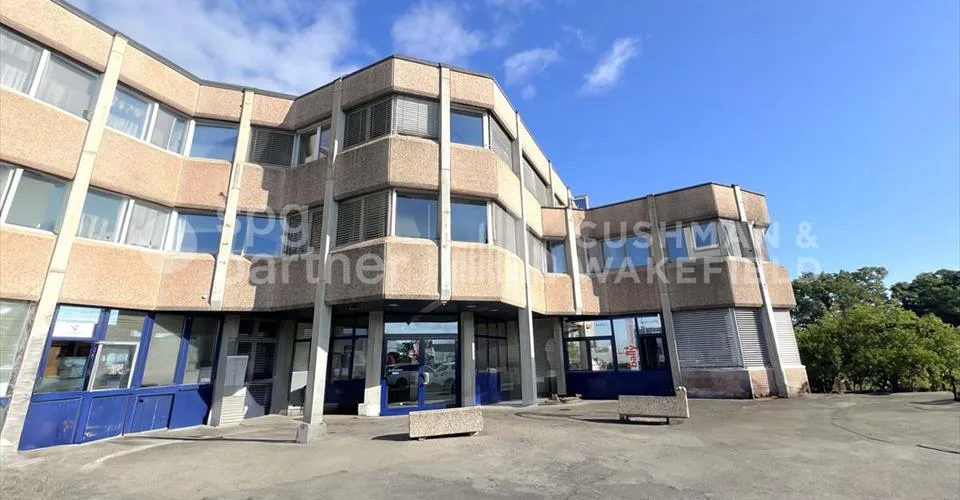 ST-CERGUE 297 - Bureaux lumineux et fonctionnels disponibles à la location ou à la vente