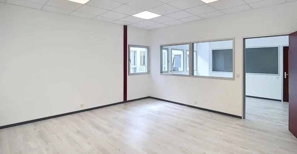 Opportunité d'investissement ? Surface de bureaux divisible