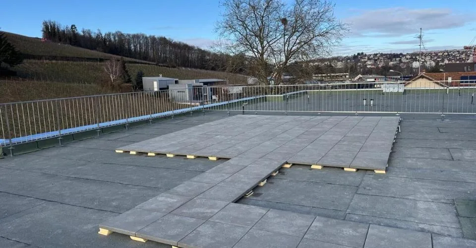 Surface administrative avec balcon - 2ème étage - Projet neuf