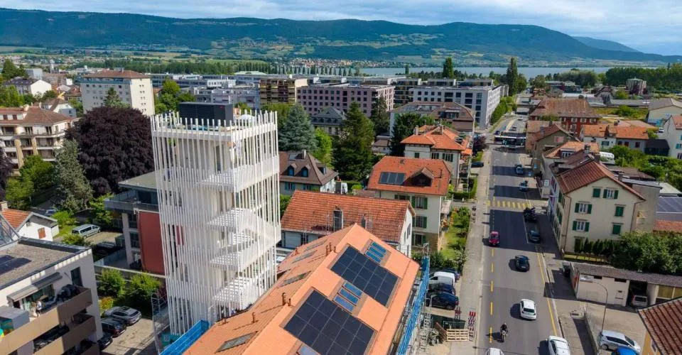 Bureaux exceptionnels dans une tour privative avec vue à 360°