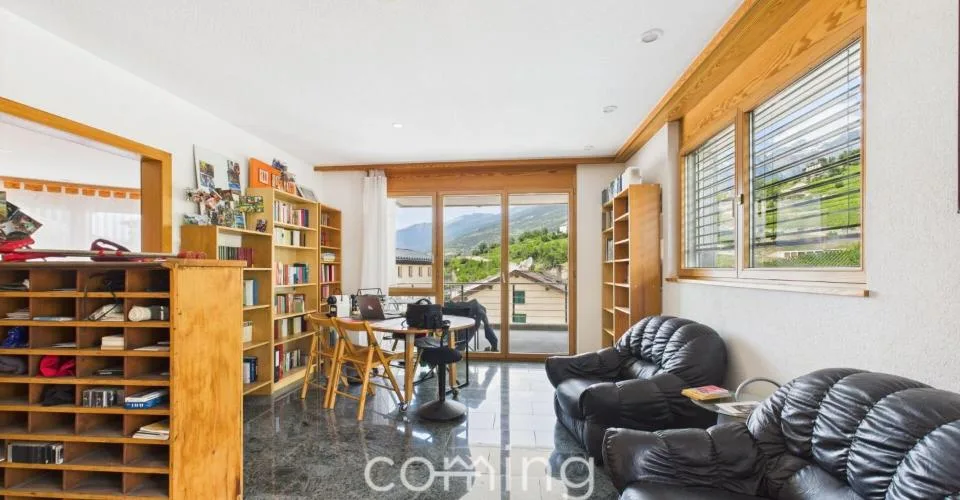 3.5-Zimmer-Wohnung in Susten - grosser Balkon, Abendsonne, flexible Nutzung