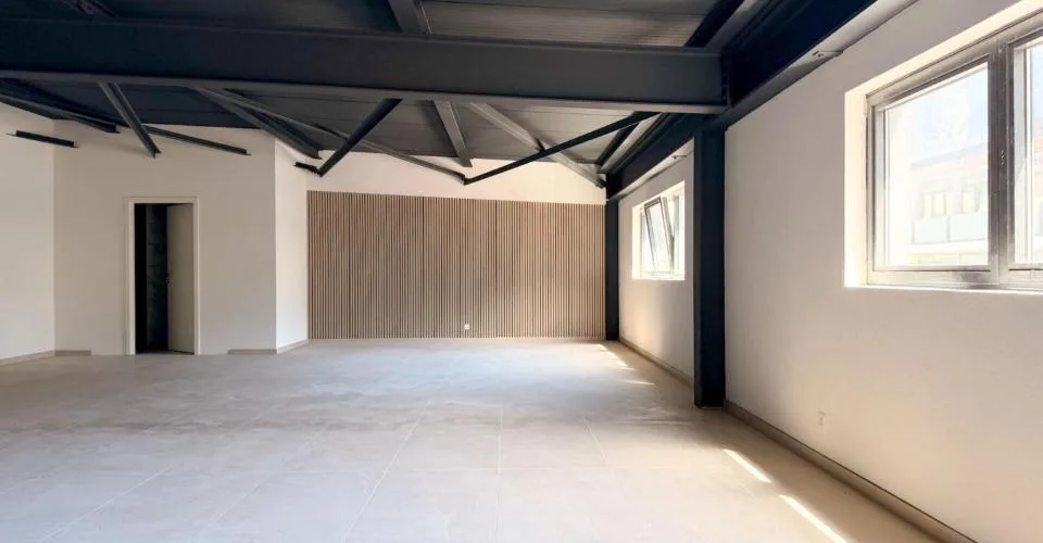 Superbes bureaux - locaux commerciaux NEUF à vendre à Saxon - Limite Riddes