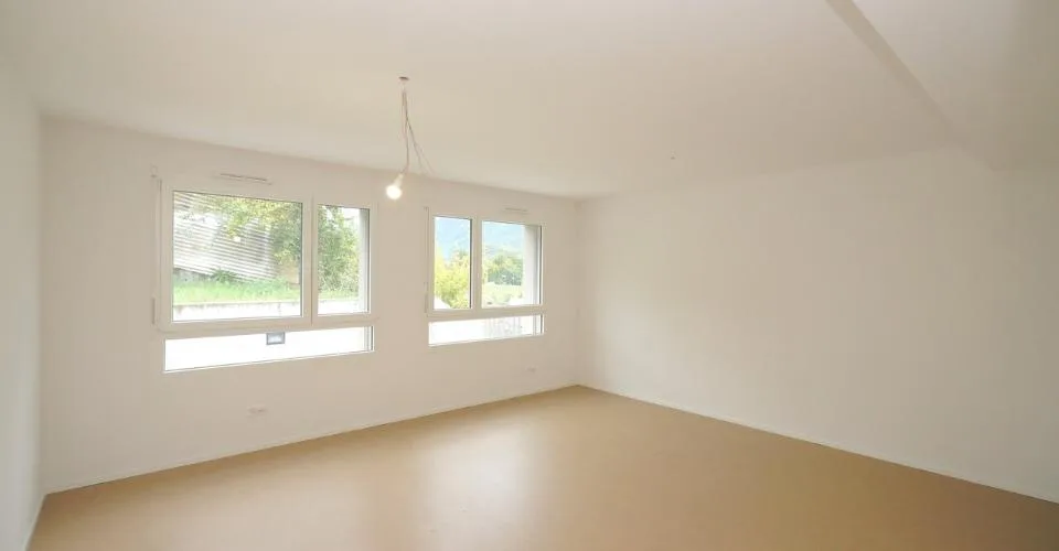 SPACIEUX BUREAUX À SIERRE