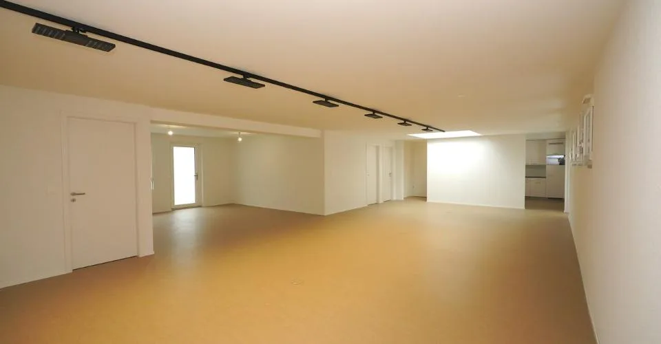 SPACIEUX BUREAUX À SIERRE