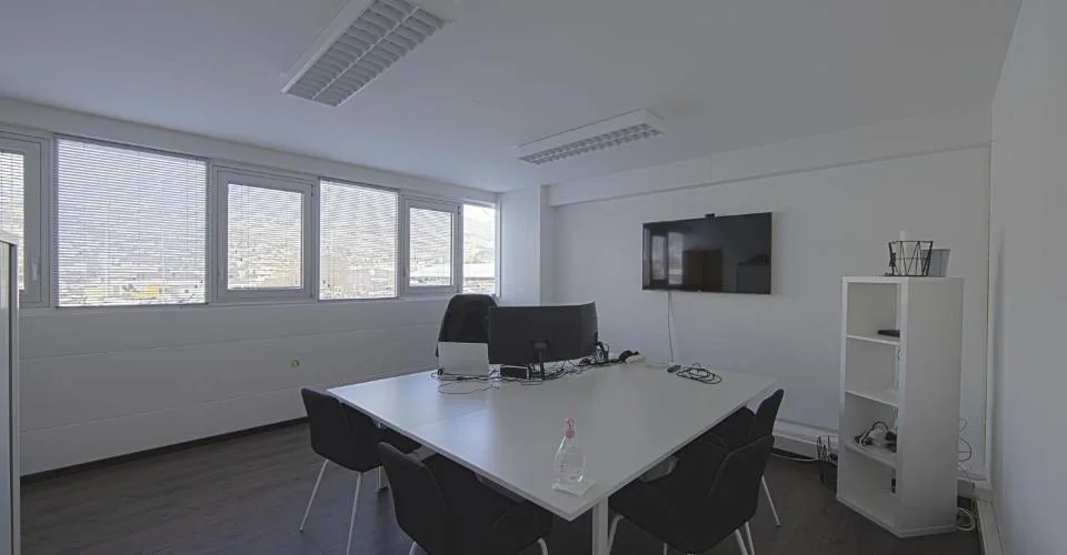 Exclusivité - Bureau et place de parking - Sion