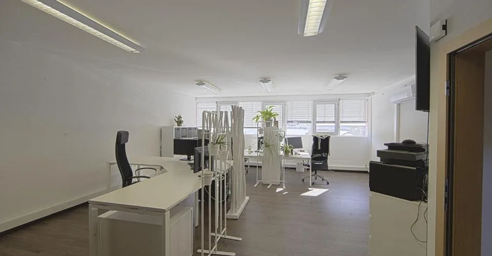 Exclusivité - Bureau et place de parking - Sion