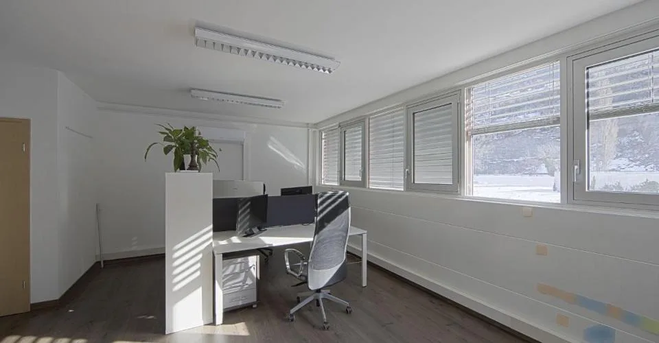 Exclusivité - Bureau et place de parking - Sion
