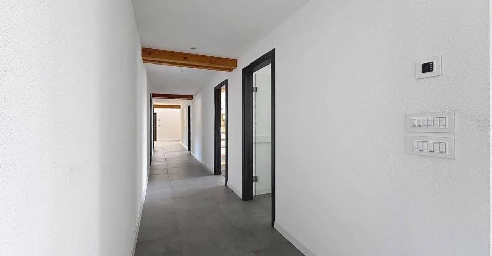 Bureaux spacieux avec 12 places de parc