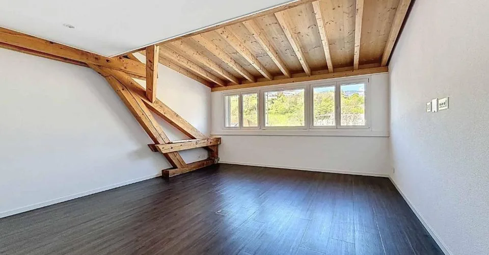 Bureaux spacieux avec 12 places de parc