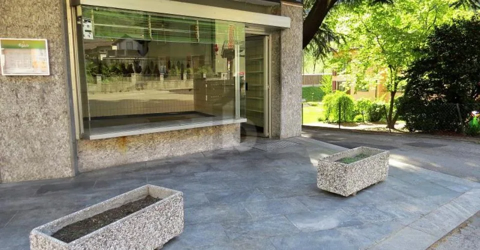 IDEALE SPAZIO COMMERCIALE