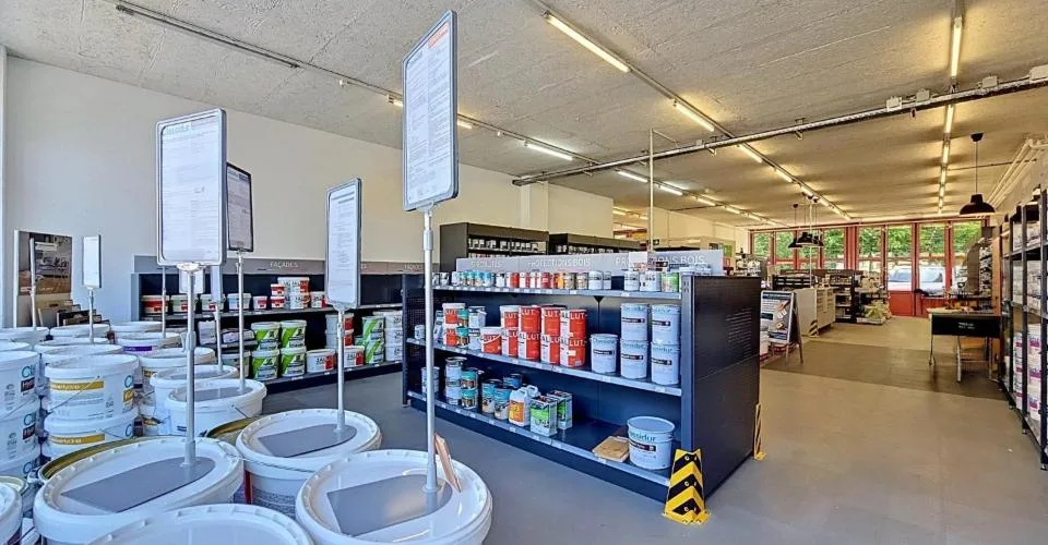Spécial investisseur - Grande surface commerciale à deux pas du centre