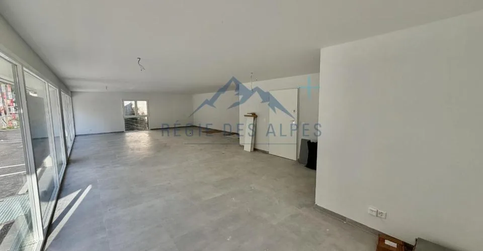 Arcades commerciales au coeur du Sentier - (lot 6 - lot 7 - lot 11)