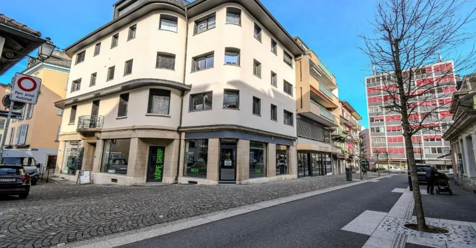 Spacieux local commercial au centre-ville