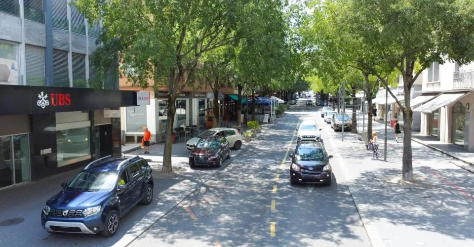 À remettre - Établissement avec excellent rendement au coeur de Sierre