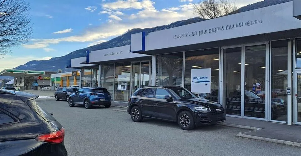 A Vendre Local Commercial Pour Investisseur Martigny