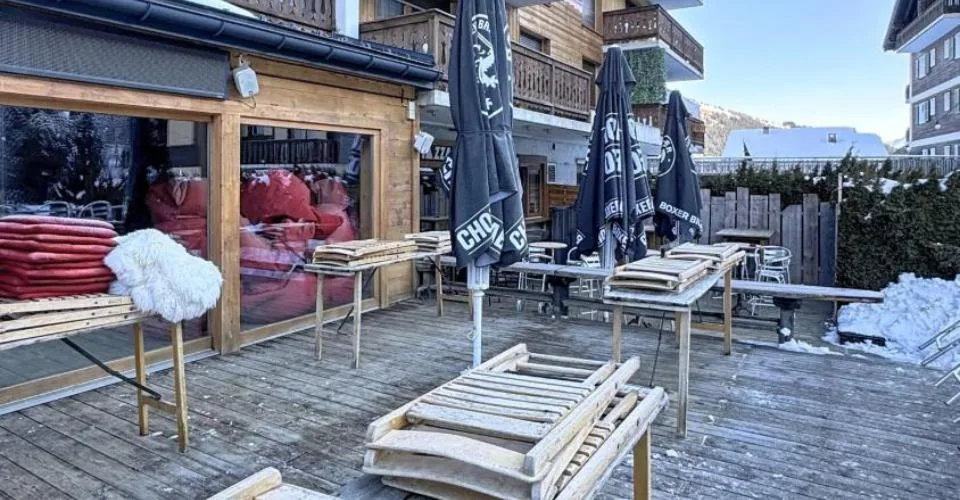Café-bar - Restaurant ? Emplacement premium à Morgin