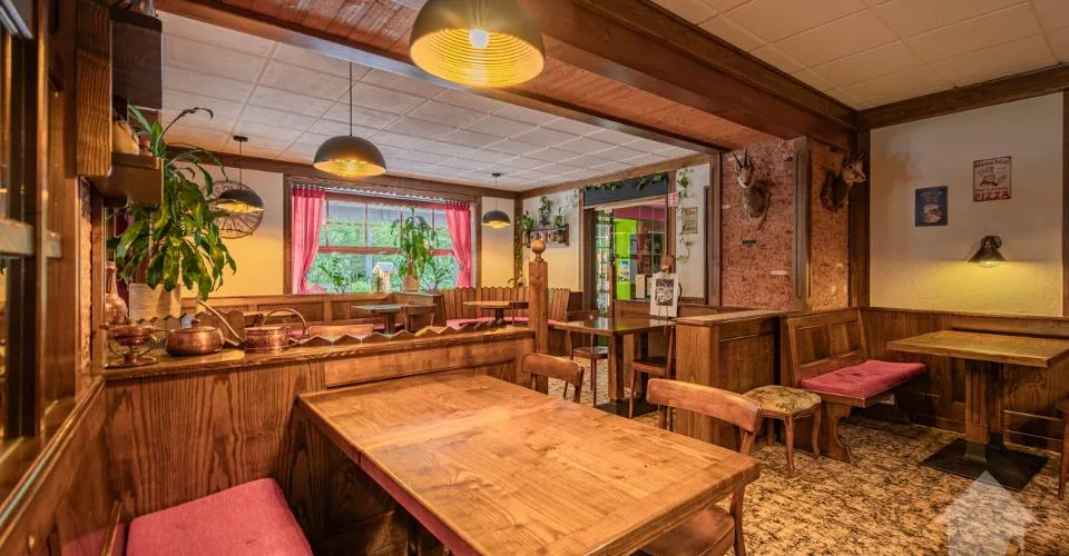 Immeuble mixte avec activités en cours – Le Châtelard (VS)