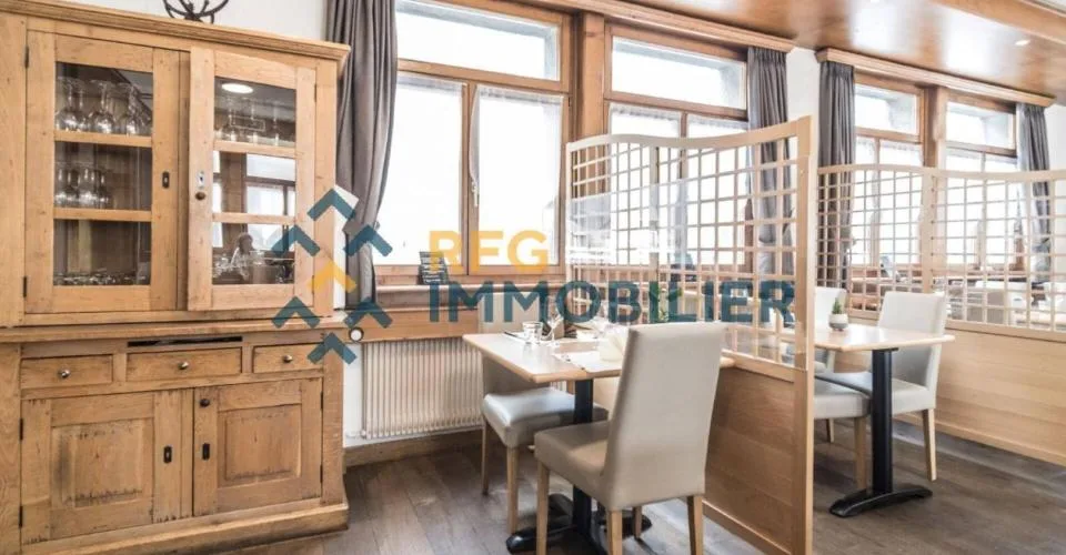 Restaurant 487.85 m2 à Sembrancher