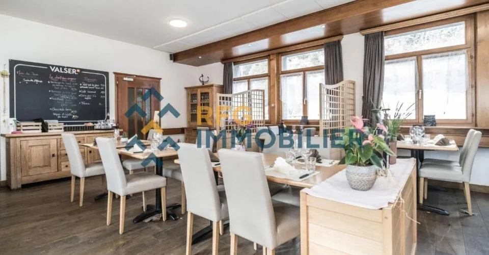 Restaurant 487.85 m2 à Sembrancher