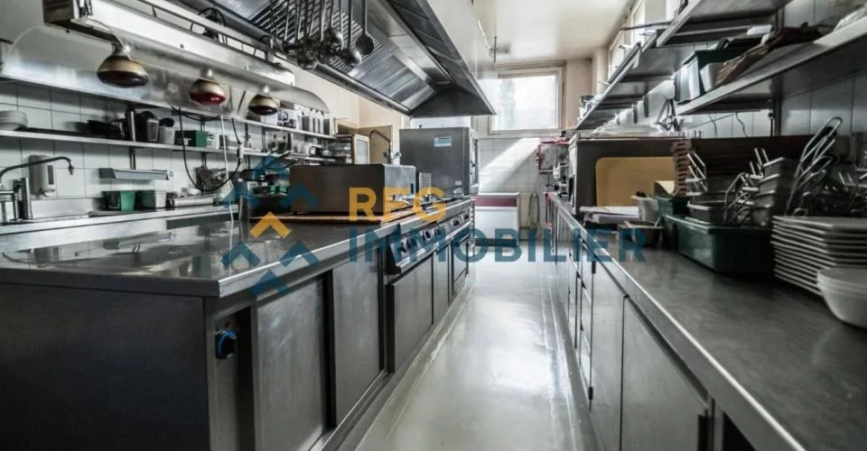 Restaurant 487.85 m2 à Sembrancher