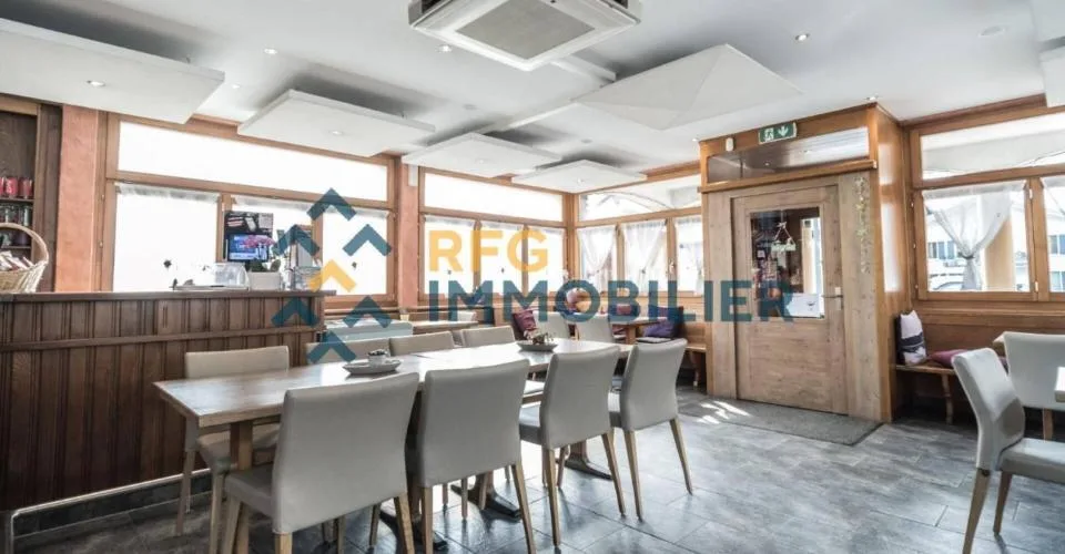 Restaurant 487.85 m2 à Sembrancher