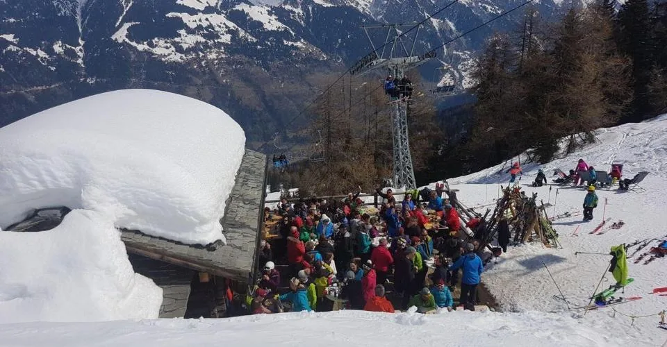 Magnifique restaurant sur les pistes de ski