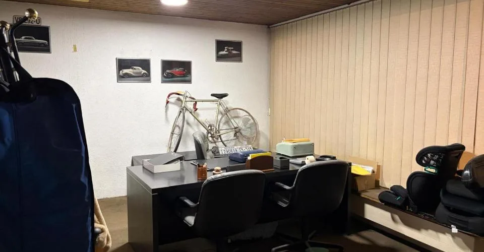 Commerce au centre de Crans