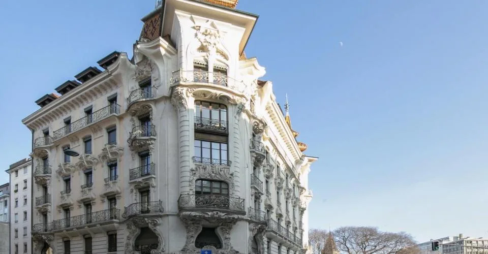 Arcade louée à La Maison des Paons