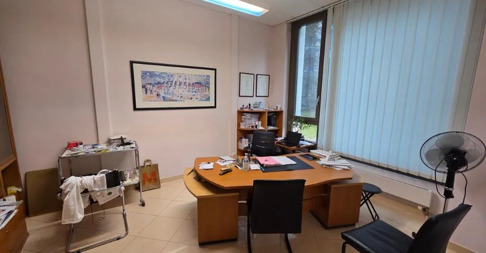 Cabinet Médical Établi avec Fort Potentiel de Développement - Genève Rive Droite