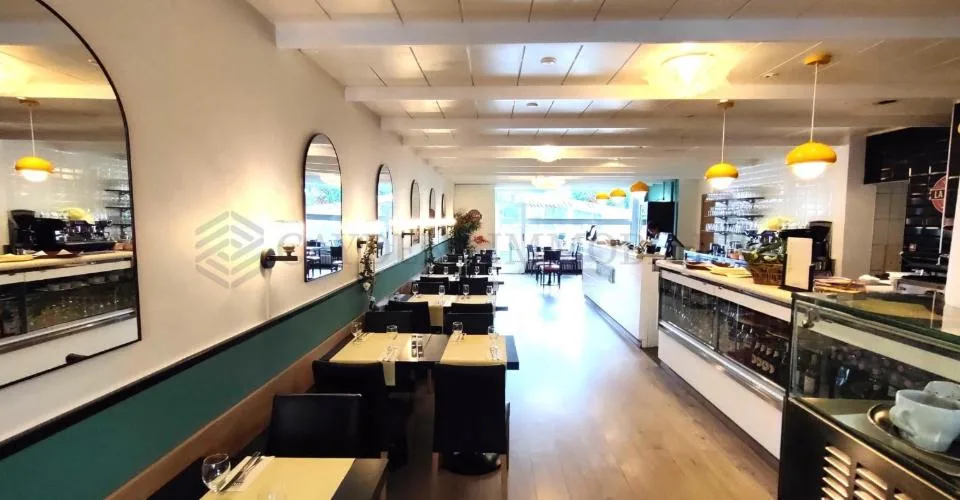 En exclusivité! Complexe de Restaurant!