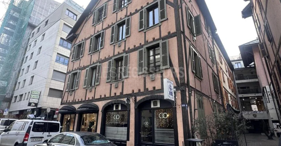 Vente arcade (restaurant) avec terrasse