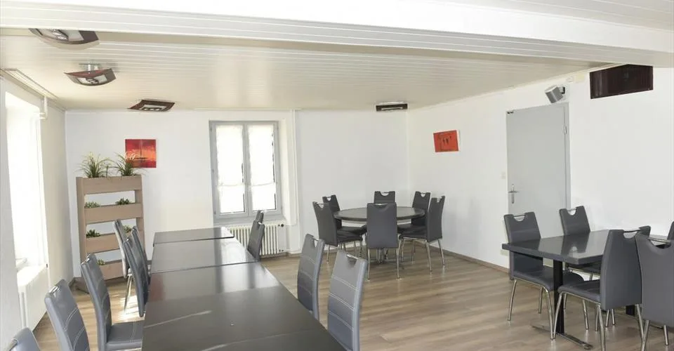 Hôtel-restaurant réputé à Bure avec appartement de fonction