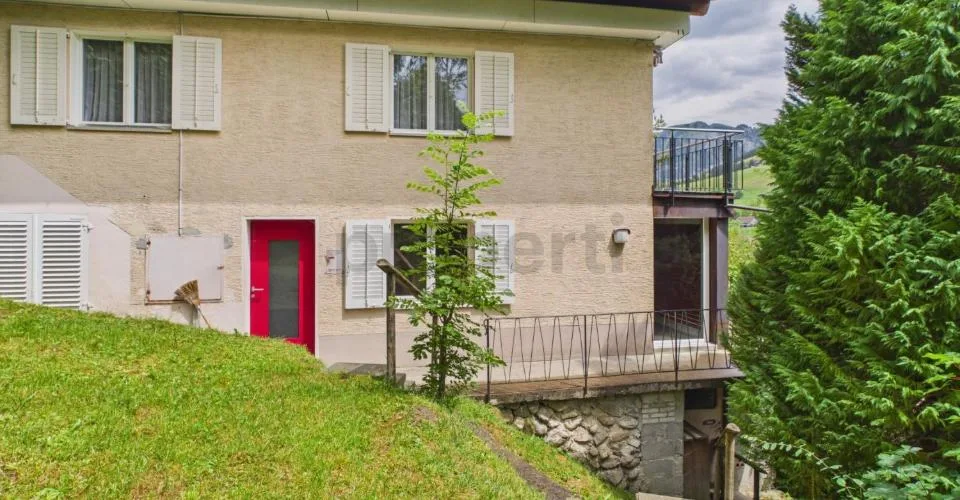 Geräumiges 7-Zimmer-Mehrfamilienhaus im Kurort Oberiberg