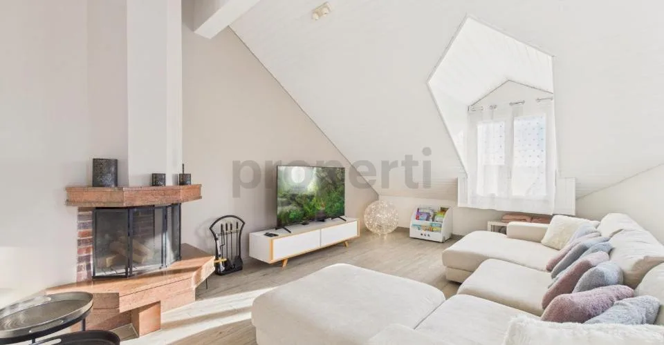 Élégant appartement de 4.5 pièces avec balcon ensoleillé à Treycovagnes. – photo 5 sur 26