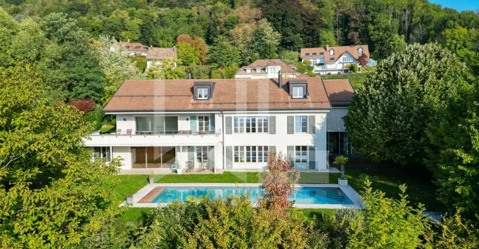 Propriété plein de charme avec vue- quartier calme – Foto 1 von 23
