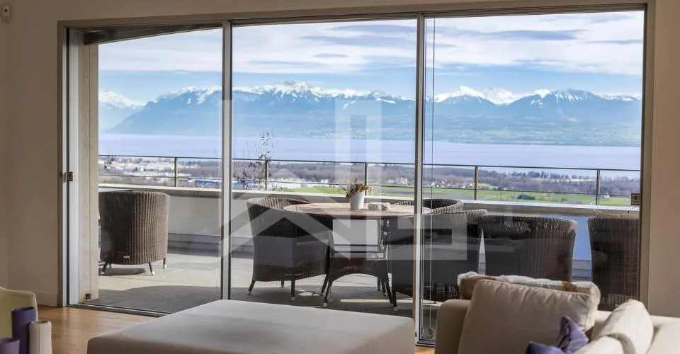 Propriété plein de charme avec vue- quartier calme – Foto 2 von 23