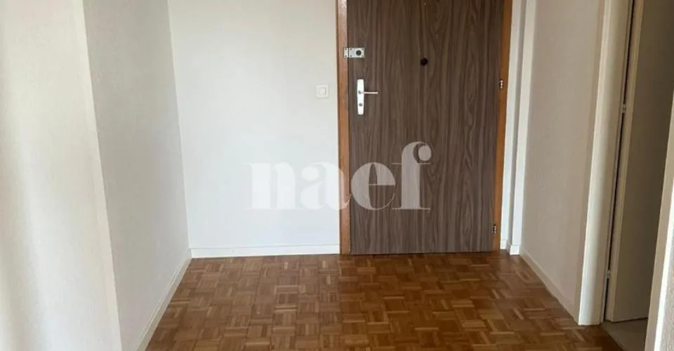 Appartement de 4.5 pièces en plein centre-ville – Foto 7 von 16